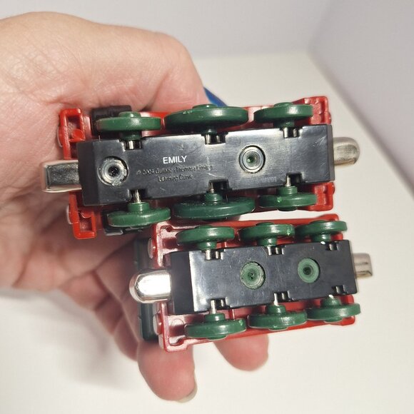 Thomas & Friends Diecast Emily Engine Tender Train Non Motorized Cars Green Red - Picture 7 of 8